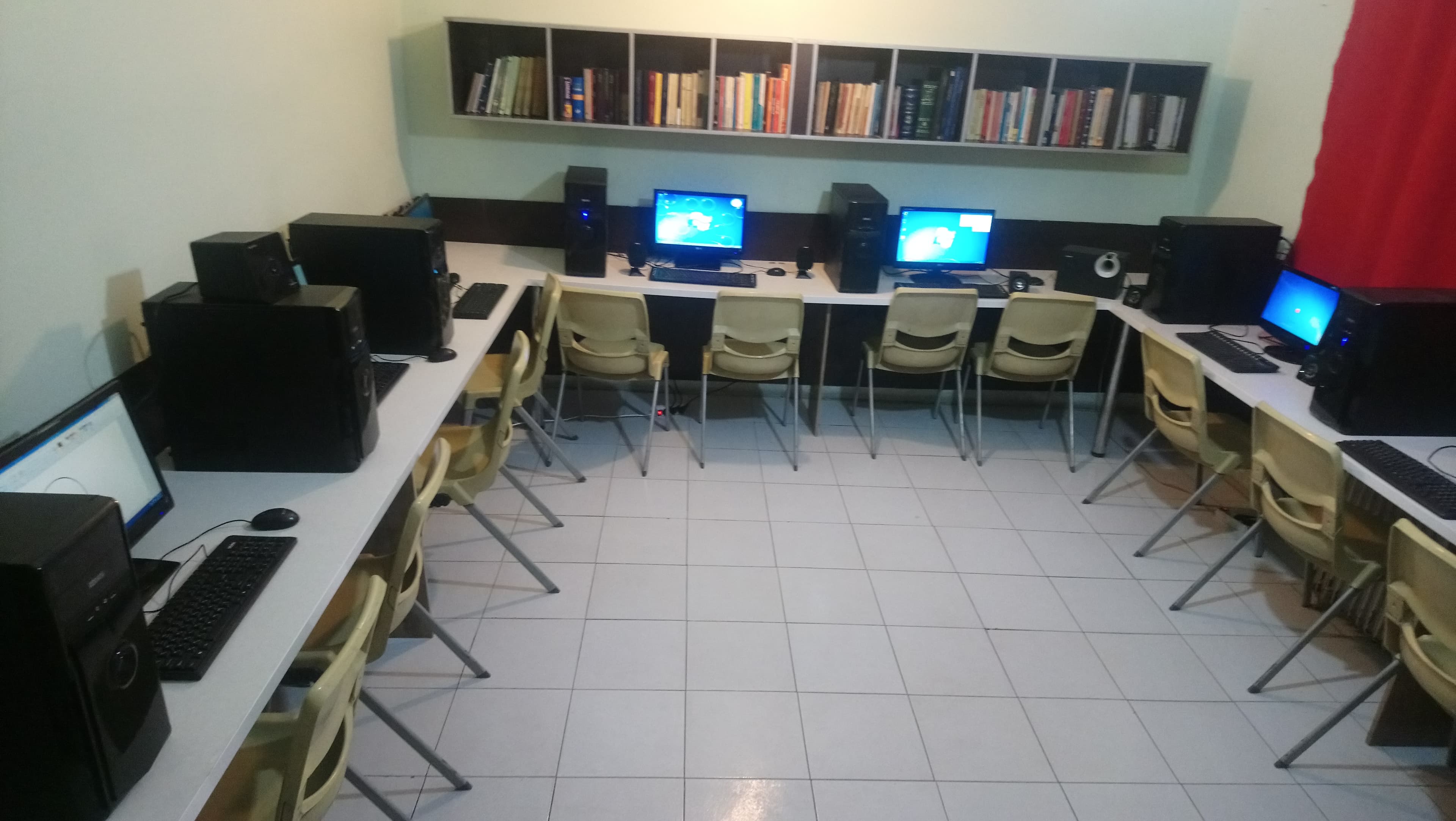 افتتاح سایت مجهز کامپیوتر دبستان اسطوره