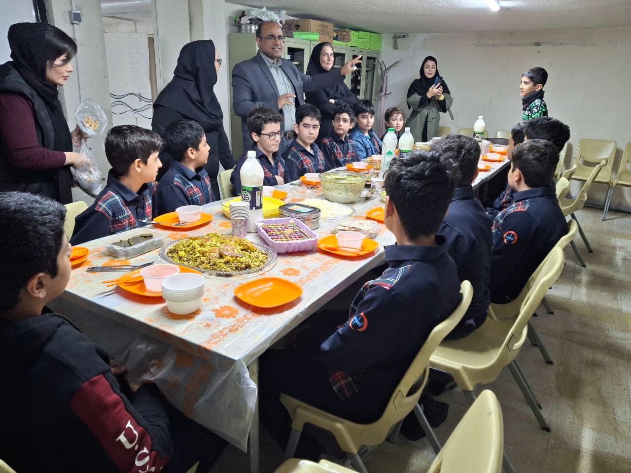 جشنواره غذا پایه ششم