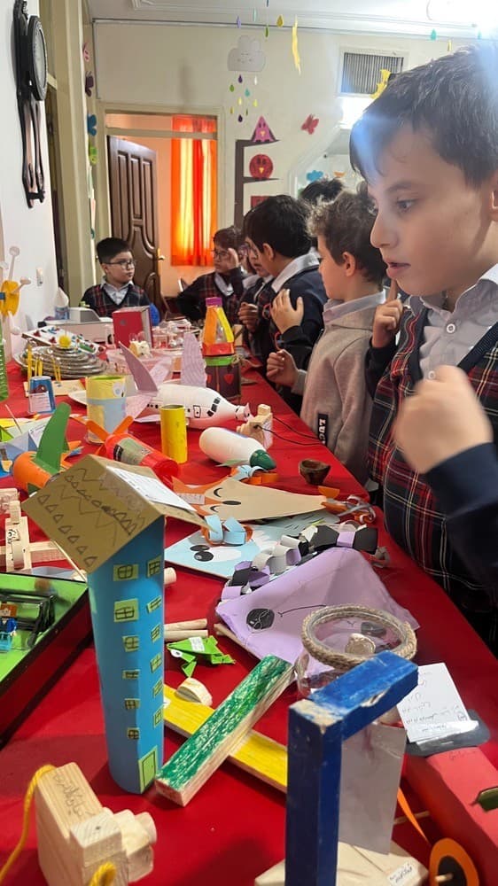 دست سازه ها